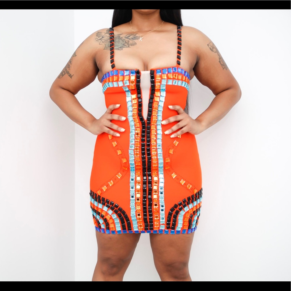 Women’s jewel encrusted midi dress! - Picture 2 of 16